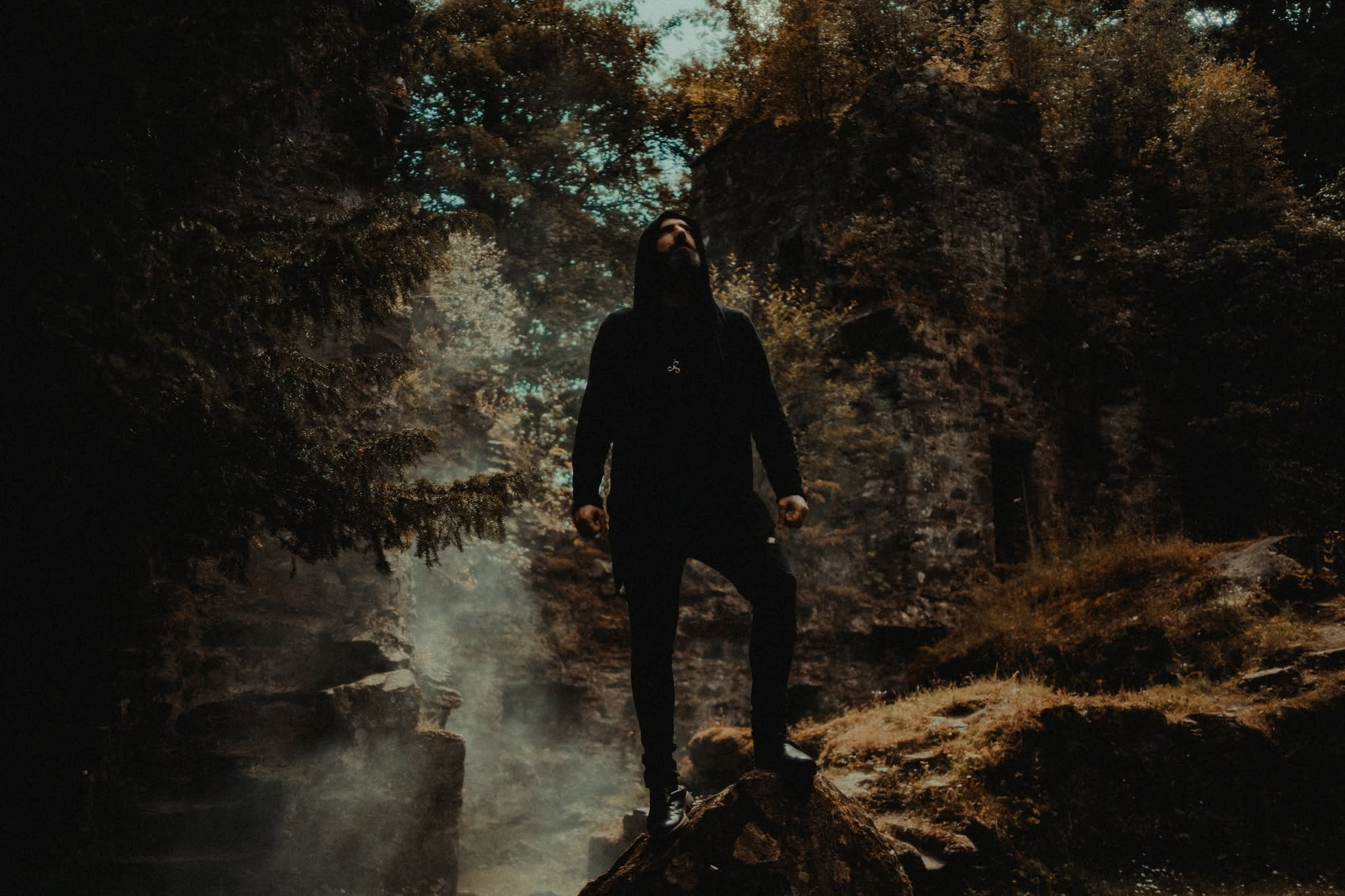 Le groupe écossais Saor annonce l’album « Caledonia » avec le single « Carved in Stone MMXXVI »