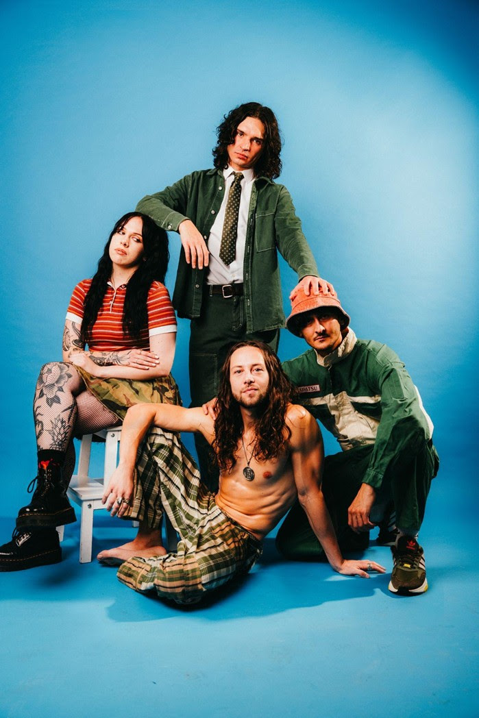 Les Britanniques d’unpeople publient leur premier album éponyme « we are unpeople »
